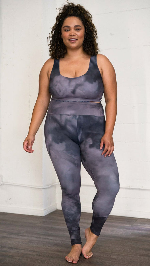 Front view of model wearing cloudy gray ombre top
