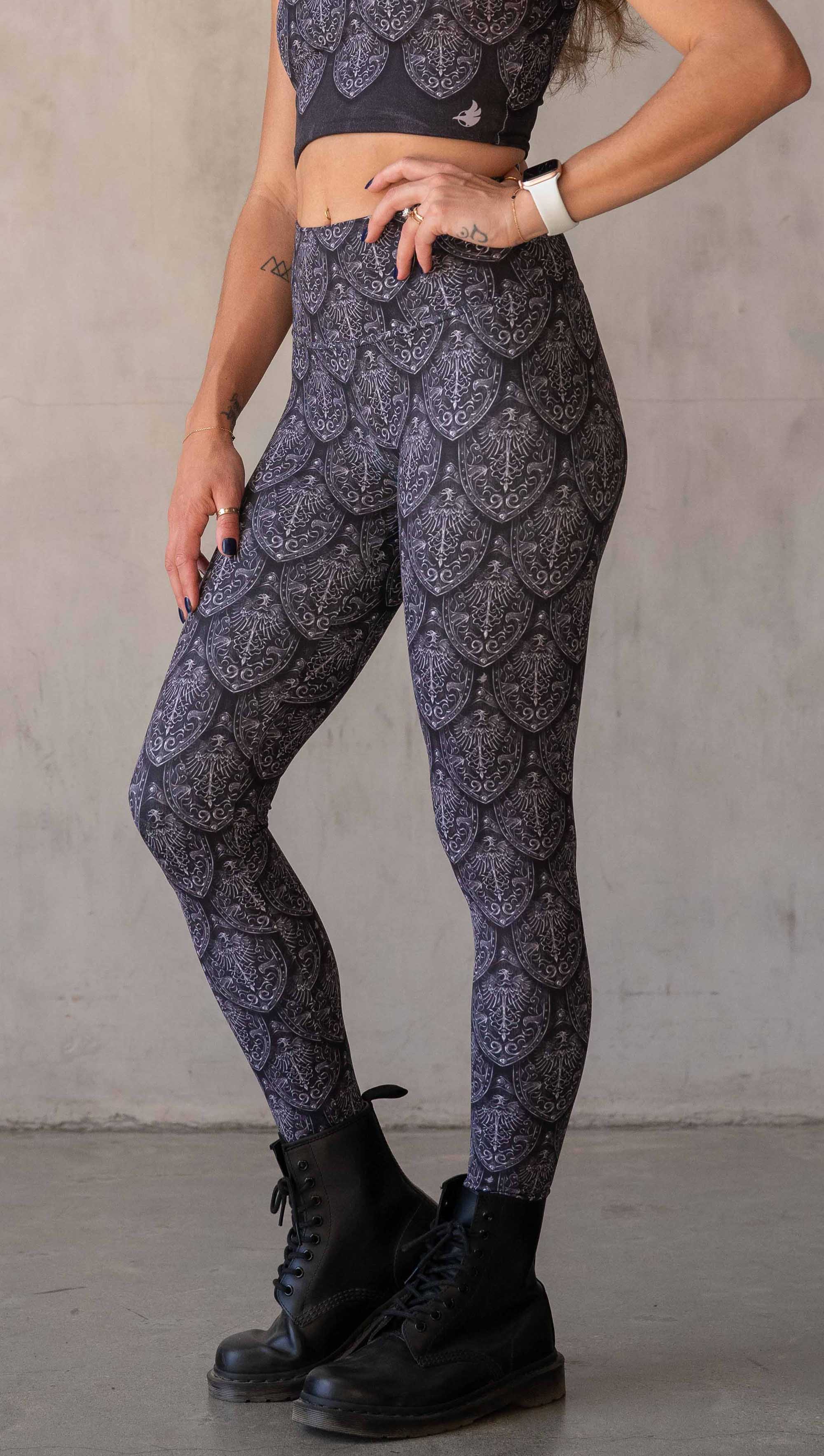【rosymonster】argan air leggings 1枚 Dragon_Rider_Silver_5_2048x.