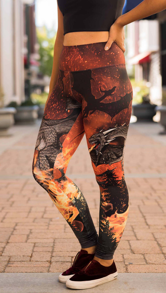 Equilibrium Lace Sara Black Legging | Fitness Fashions